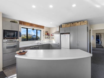 Top Marks for Location & Functionality