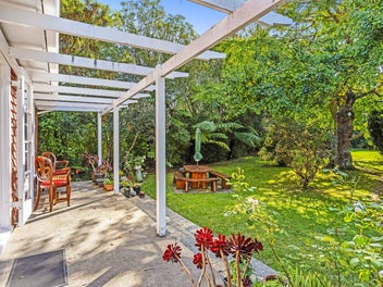 ADMIRALTY COTTAGE - STEEPED IN HISTORY