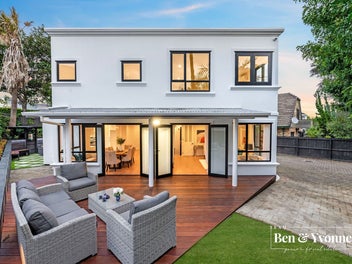 A Grand Revival - Renovated 5-Bedroom Beauty