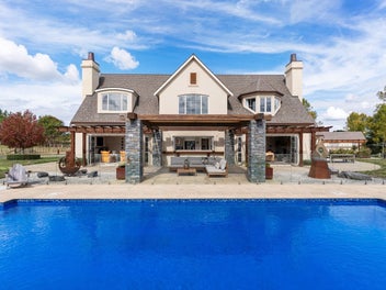 10 year old Karaka stunner