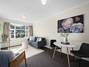 Nest or invest in premium Hataitai location