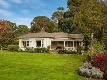 One-of-a-Kind Pegasus Villa - Escape the Ordinary