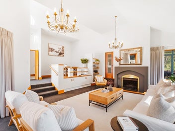 Privacy, Space and Style – Seller Committed