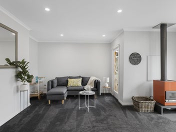 Sunny, Updated 2-Bedroom Home – Move-in Ready!