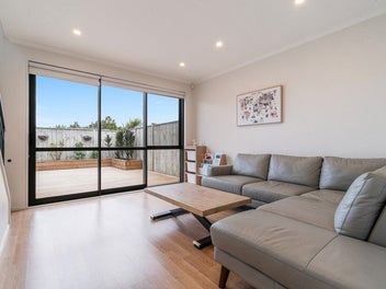 Owners Relocation to East Auckland - Act Fast!