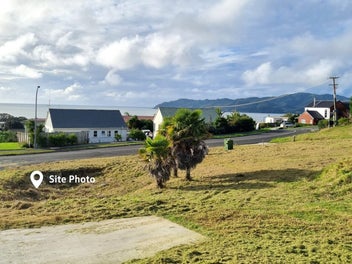 Brand New Home – Coastal Lifestyle!
