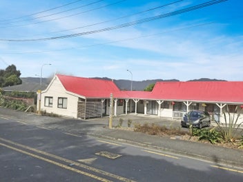 Image 1 of 7