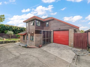 Modern Comfort in Prime Location!