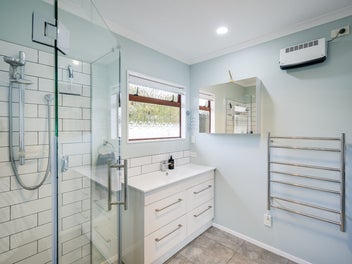 Large Family Home with so much on offer!