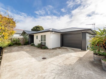 Modern, private and perfectly positioned
