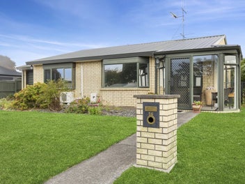 This little gem must sell - Enquire Today!