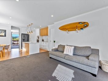 Reserve-Front Living in Auranga