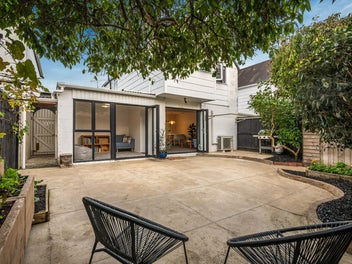 Auction TONIGHT - Your Sundrenched Sanctuary