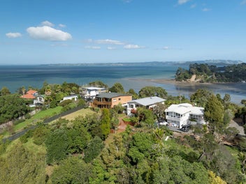 Family Lifestyle with Stellar Views