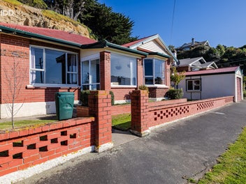Sunny Starter – Room to Add Value!