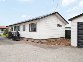 A Warm Welcome - 972m2 Section