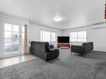 Well-Kept 3-Bedroom on 690m² Section