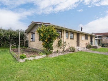 2 Bedroom + 3rd Room, Great First Home!
