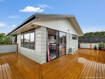 4 Hebe Lane Maungaturoto