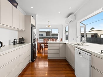 Large Family Home in Sought-After Location