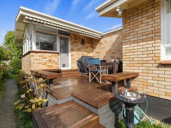 Captivating Family Living Awaits on Hanna Street