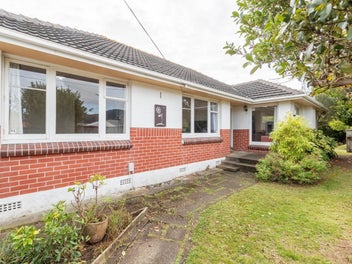Spacious family home on large Trentham section