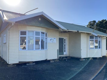 Relocatable Large 4 Bedroom Villa or Office