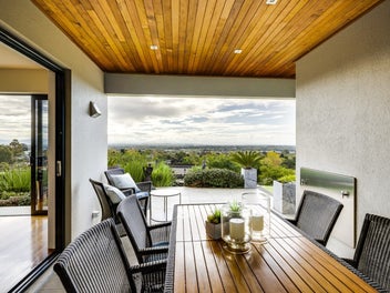 Substantial living, panoramic vista