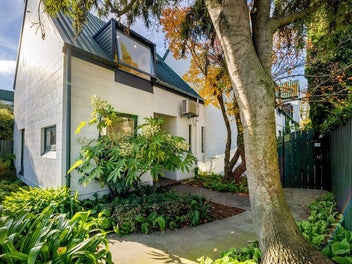 Iconic Design, In Zone & Complete with Garaging!