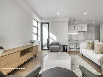 Sub corner penthouse with water views!