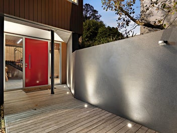 A Mid-Century Masterpiece with Panoramic Views