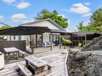 Vendors Committed - Must Be Sold!