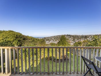 Private Bush Retreat with Sea Views