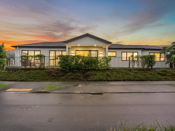 Owner downsizing - Must Sell
