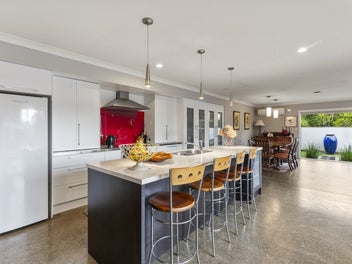 Modern, Timeless and Elegant