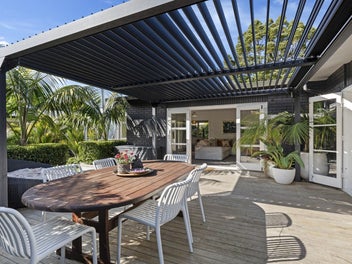 Sub-tropical private oasis