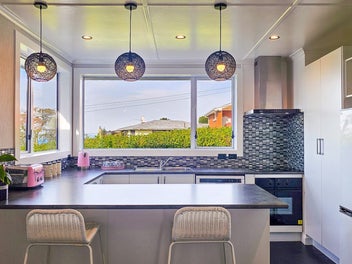 Settle In & Soak Up the Views