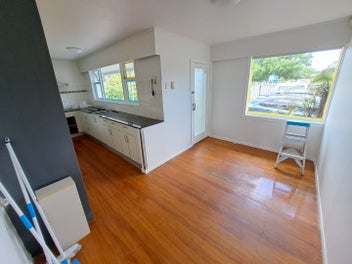 Image 1 of 10