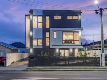 Luxury Living Awaits: Developer’s Urgent Sales!