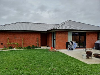 Image 1 of 5