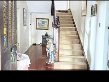 Image 1 of 10