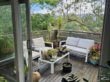 Image 1 of 7