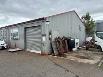 Image 1 of 5