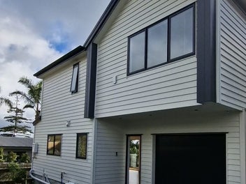 Image 1 of 21