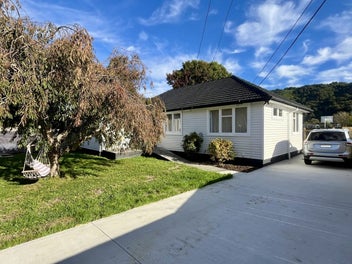 Image 1 of 18