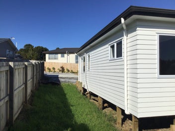 buyers investors Snells Beach