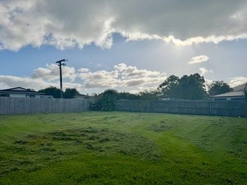 Titled Section in Prime Maunu Location