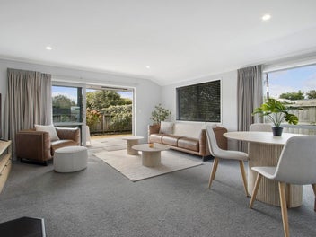 Modern Comfort, Easy-Care Lifestyle