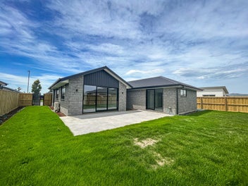 Upgrading? Perfect Family Fit: New 4-Bed Home