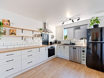 Sunny, Spacious & Superbly Situated